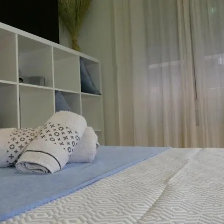 アパート Viana Urban , Cozy 2br Near Old Town