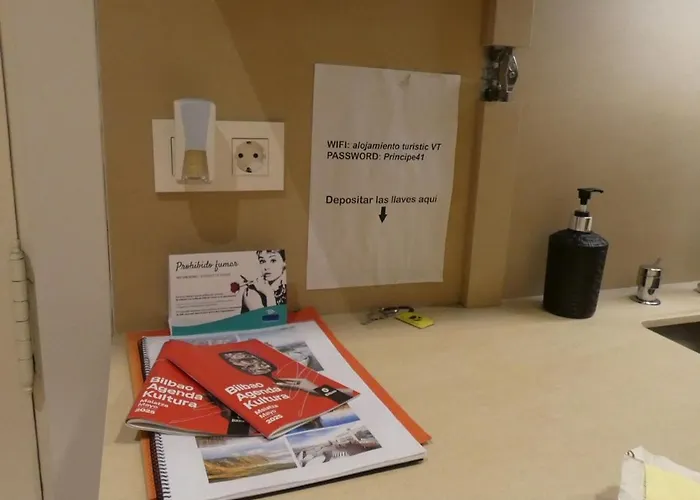 Viana Urban , Cozy 2br Near Old Town Lägenhet