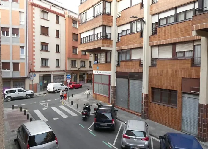 Apartmán Viana Urban , Cozy 2br Near Old Town *